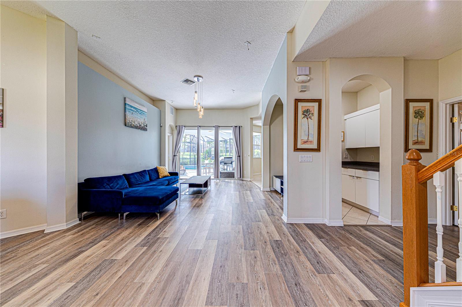 CALABAY PARC - Residential Lease
