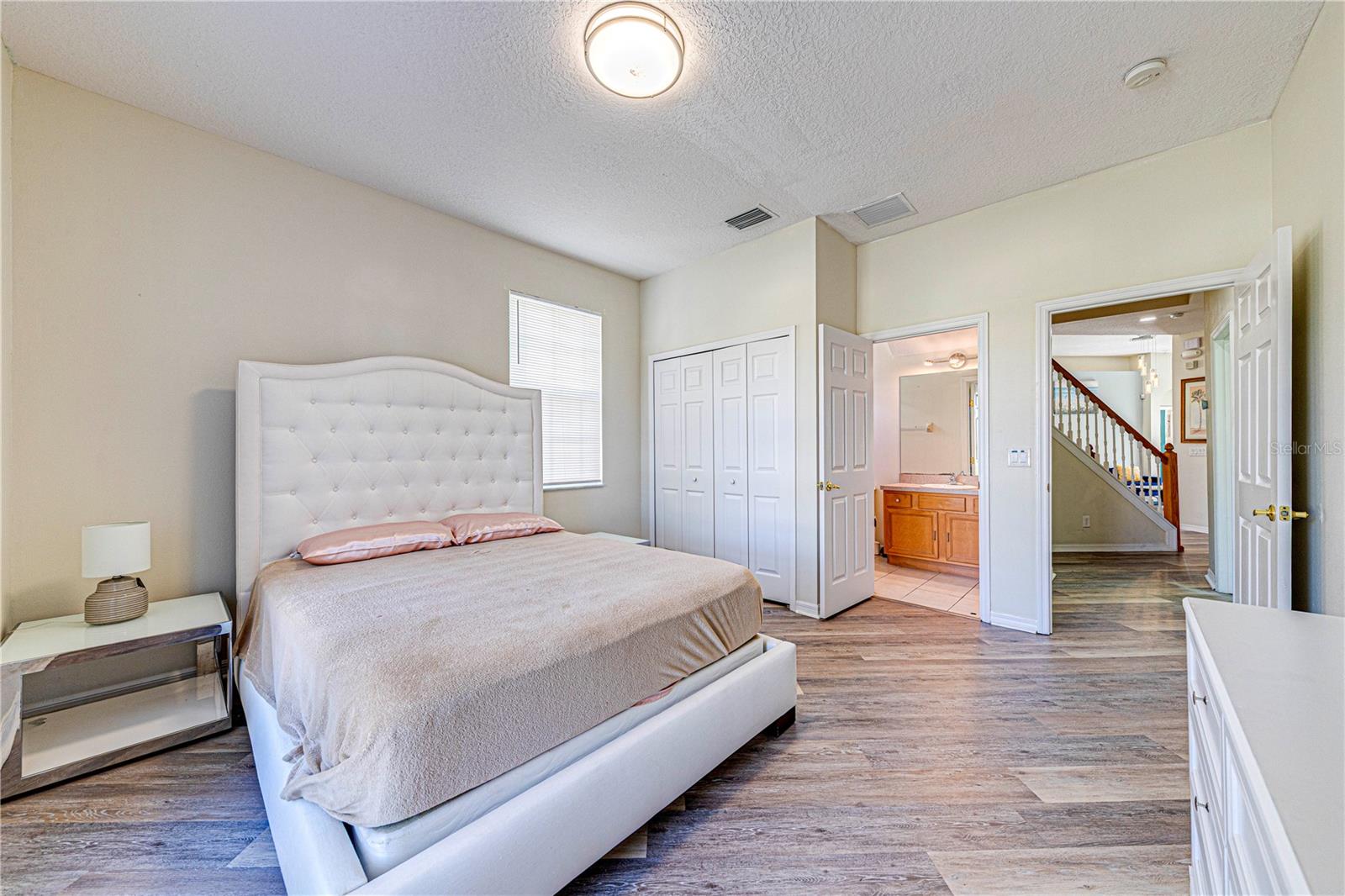 CALABAY PARC - Residential Lease