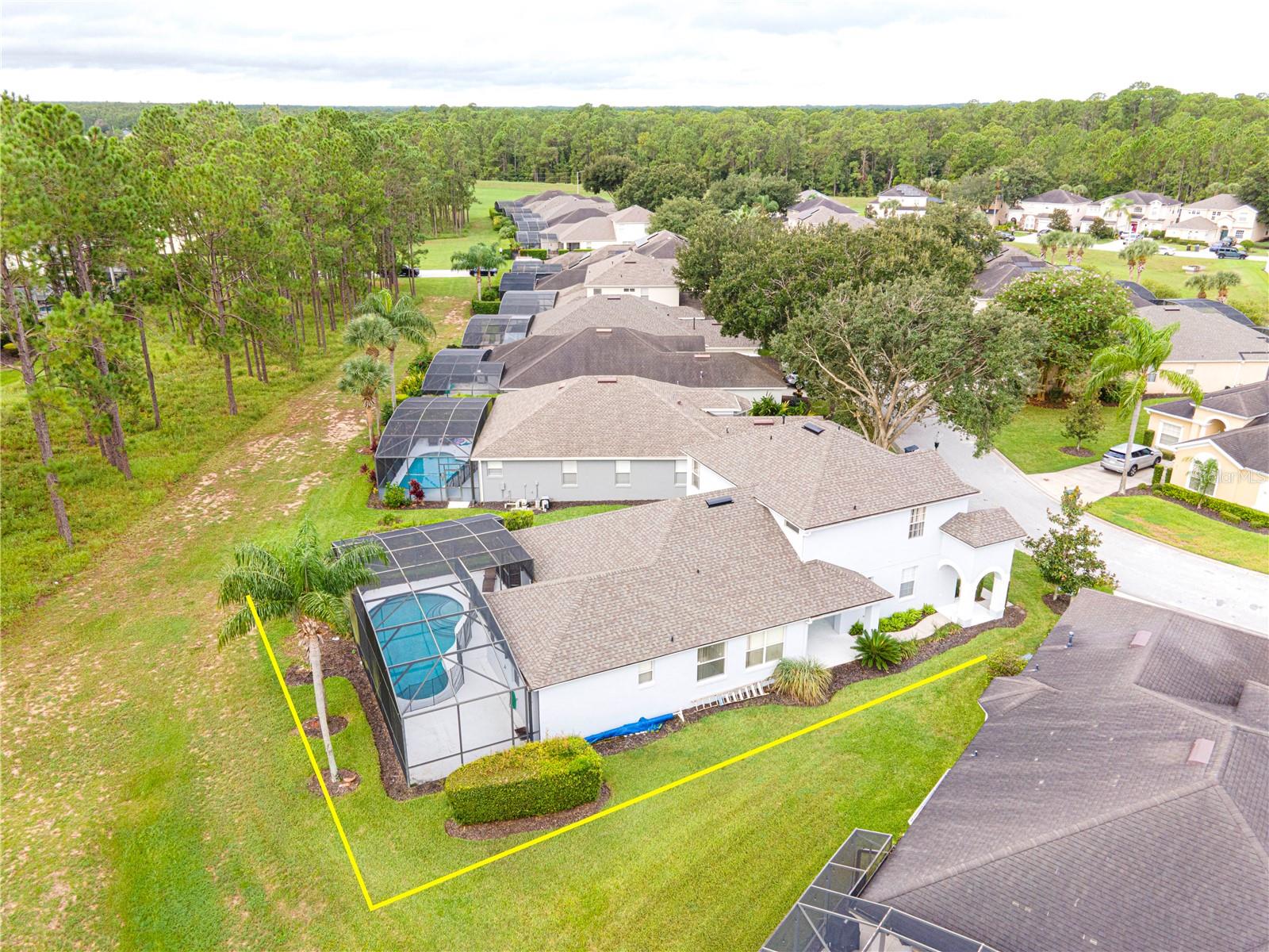 CALABAY PARC - Residential Lease