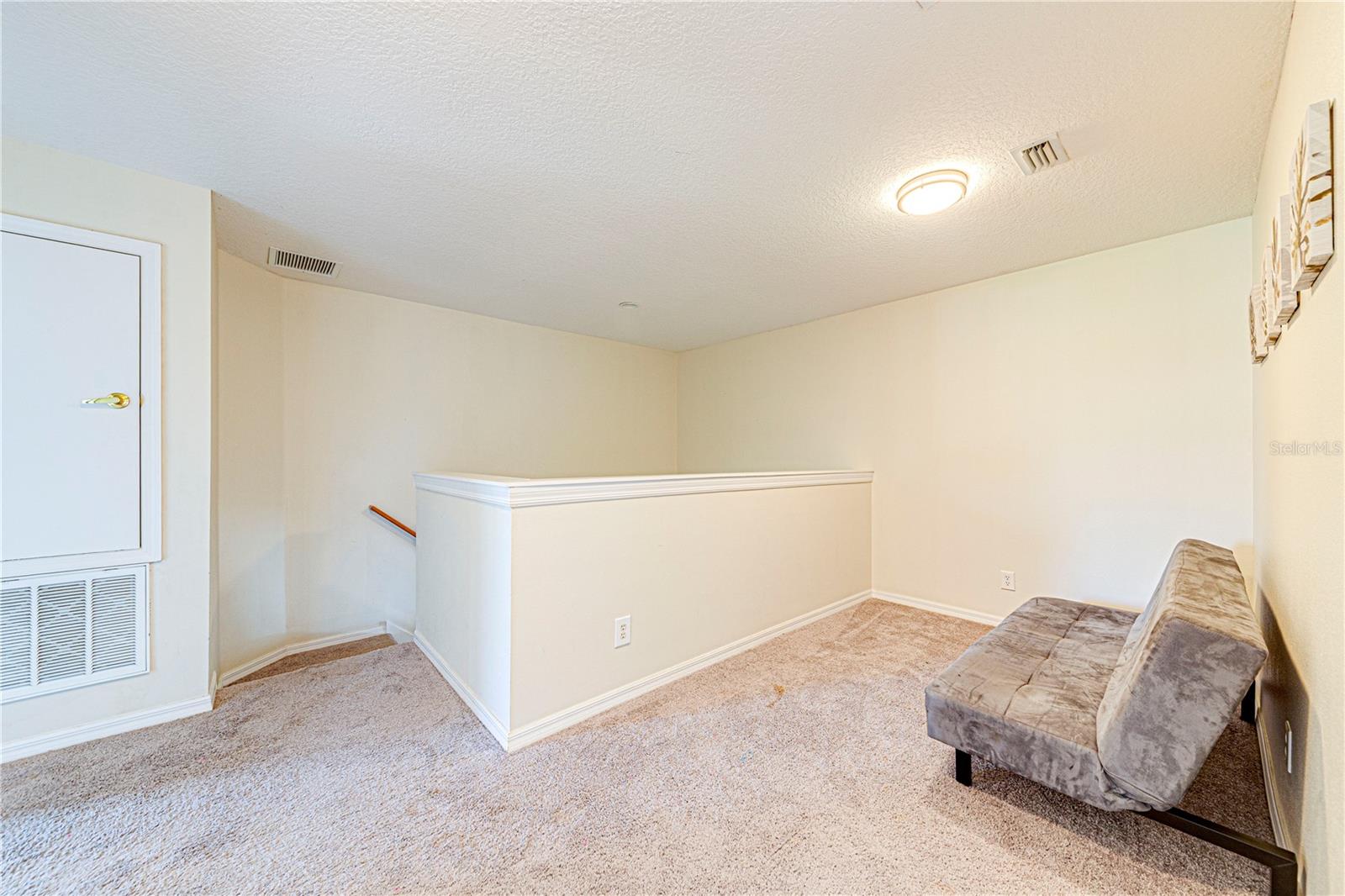 CALABAY PARC - Residential Lease
