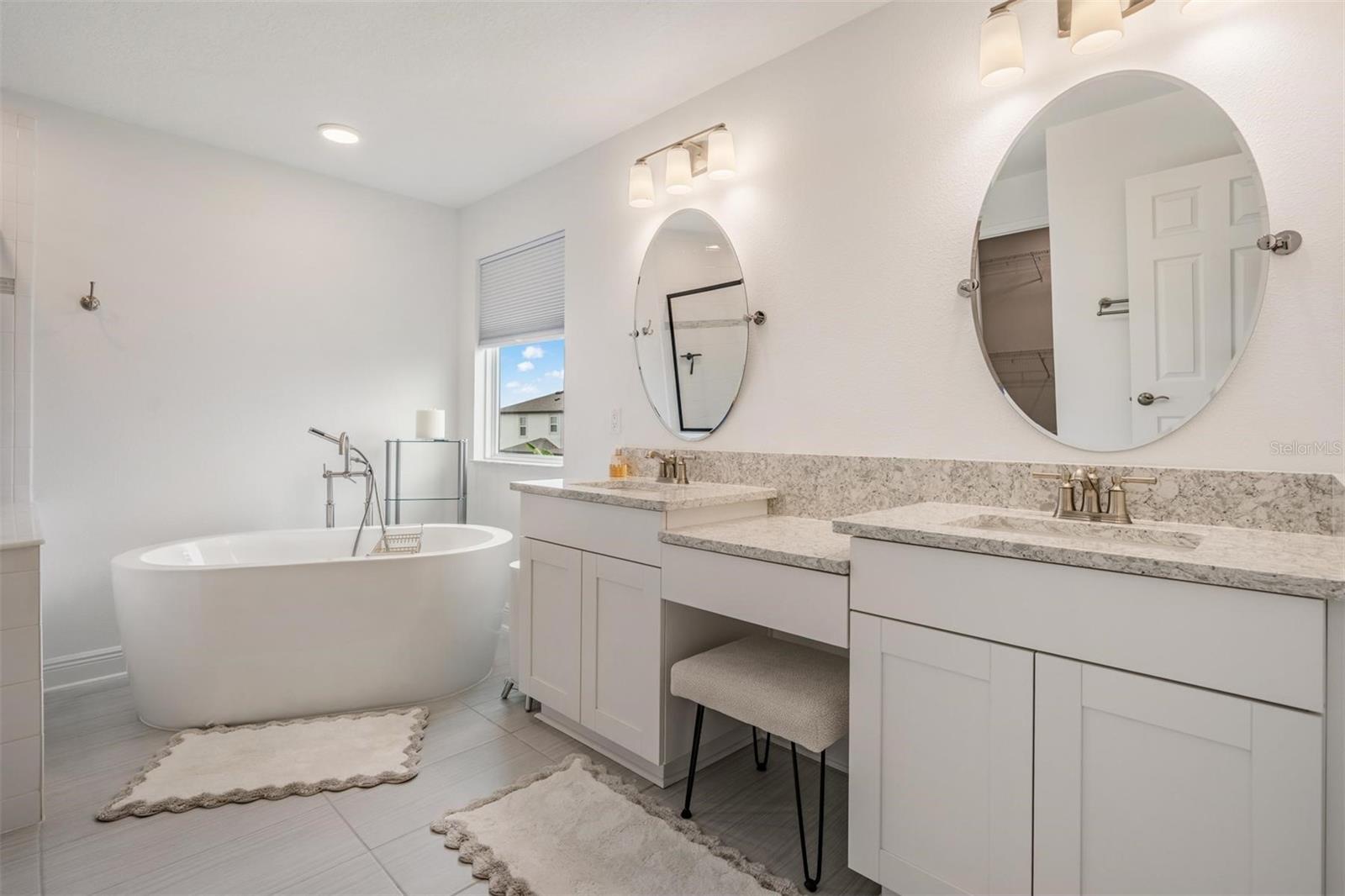 WHISPERING OAKS PRESERVE PH 1 - Residential
