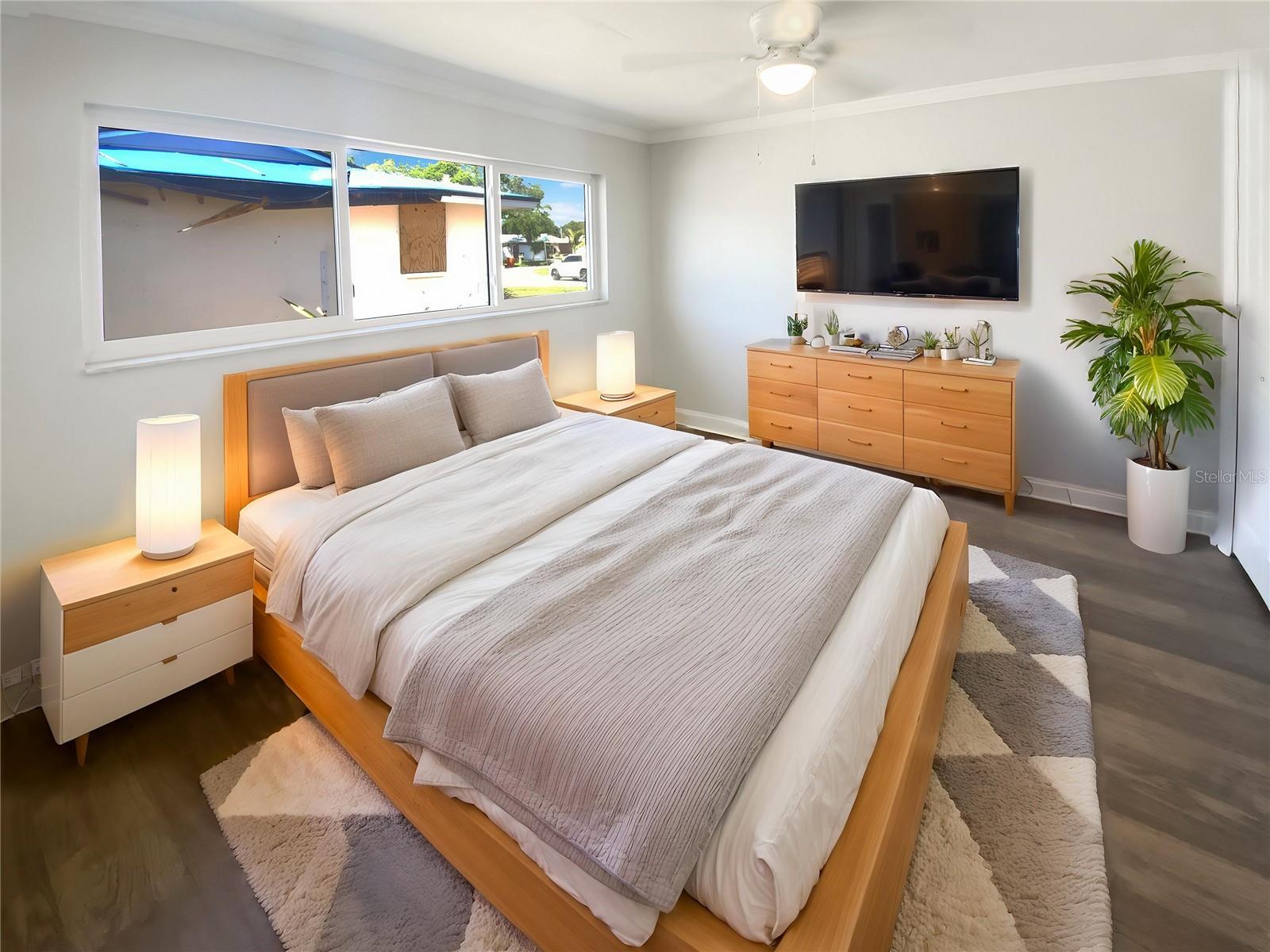 HOLIDAY GROVES - Residential