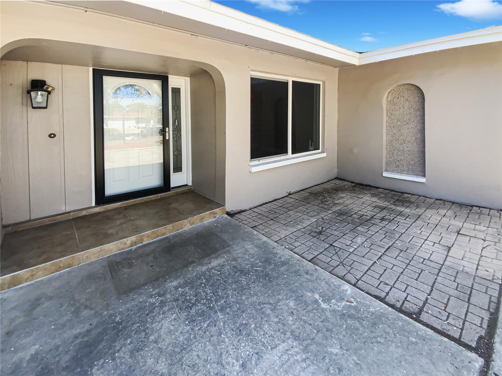 HOLIDAY GROVES - Residential