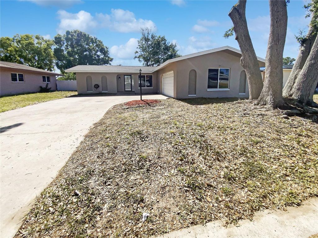 Photo of 10454 138th Street, Largo, FL 33774 (MLS # TB8455860)