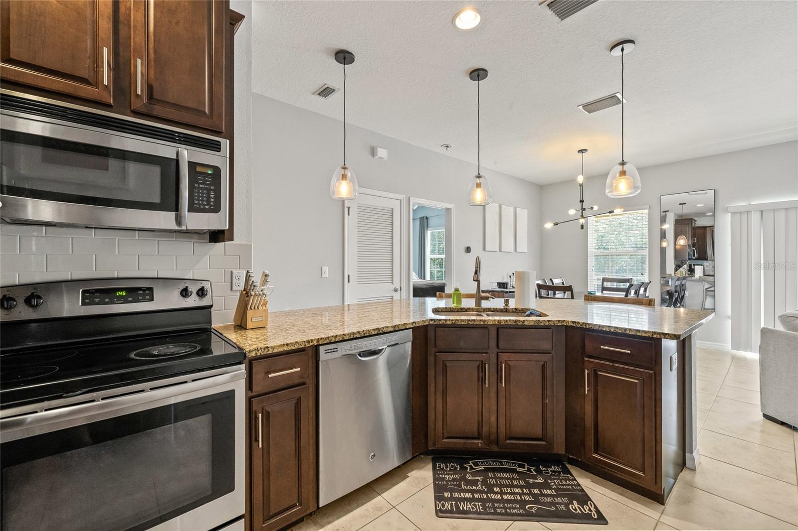SCHOONER COVE A CONDO PH 83 - Residential