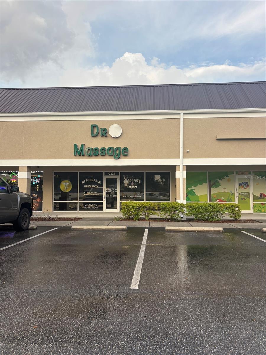 For Lease: 1 Space for Premium Medical Office Space – 9326 Little Rd, New Port Richey, FL. Discover an exceptional opportunity to lease a medical office space in a prime New Port Richey location. Situated at 9326 Little Rd, this well-maintained and professionally designed medical facility is perfect for physicians, specialists, and healthcare providers seeking a turnkey office solution. former Chiropractic location. 2 Space 9344 Little Rd, New Port Richey Fl .
Property Highlights:
Ideal Medical Layout – Featuring multiple exam rooms, private offices.
Second Space ideal for pet grooming or retail space of your desire
Prime Location – High-visibility site with excellent access and strong traffic counts
Move-in Ready – Designed to meet medical office standards with infrastructure in place
Ample Parking – Convenient on-site parking for staff and patients
Easy Accessibility – Located near major roads and highways for seamless patient access
Whether you’re expanding your practice or establishing a new location, this medical office space offers the perfect environment for patient care and business growth