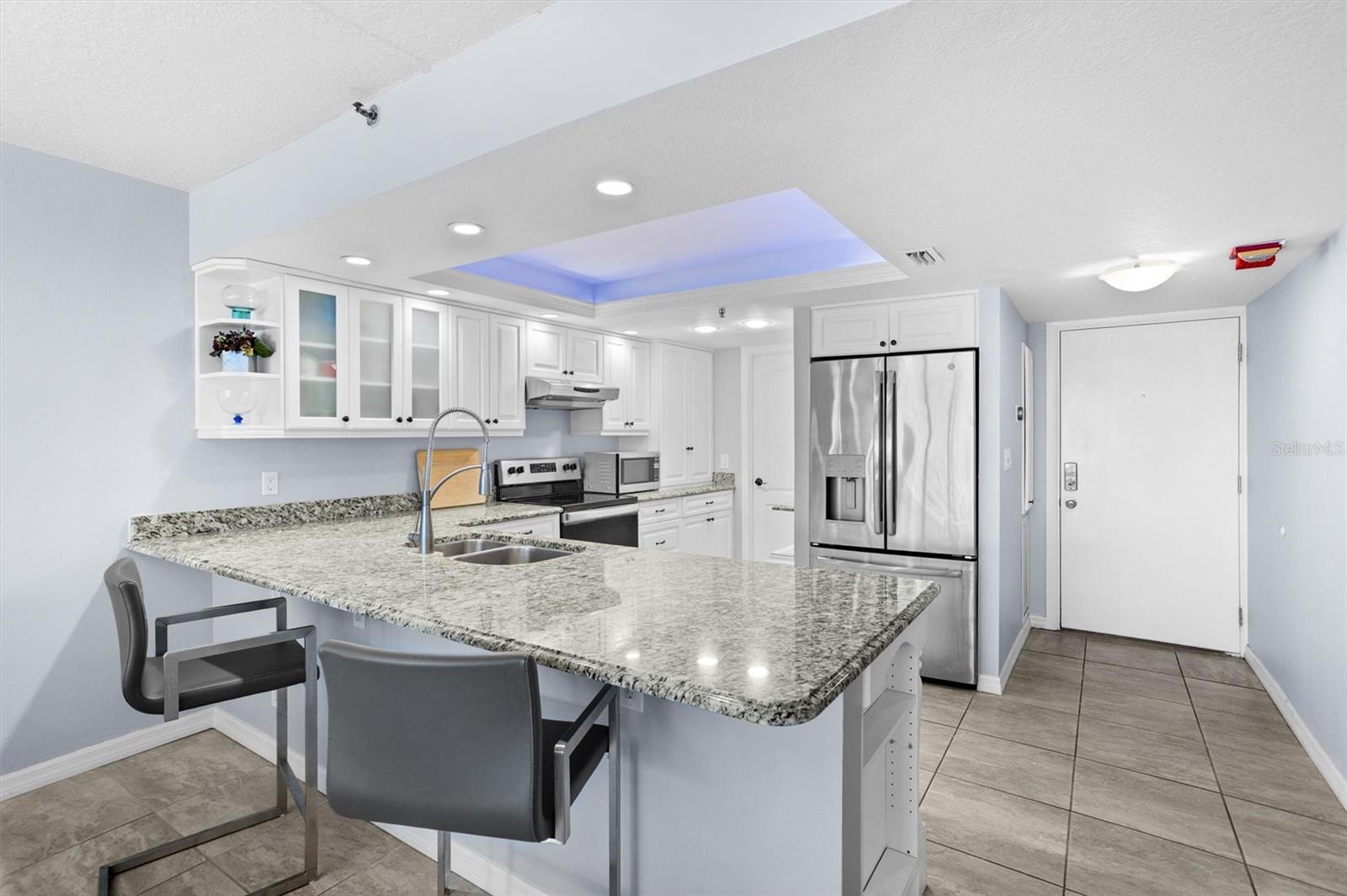 SHORES OF MADEIRA CONDO - Residential Lease