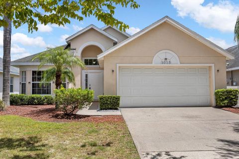 Photo of 1015 Tourmaline Drive, Kissimmee, FL 34746 (MLS # O6365454)