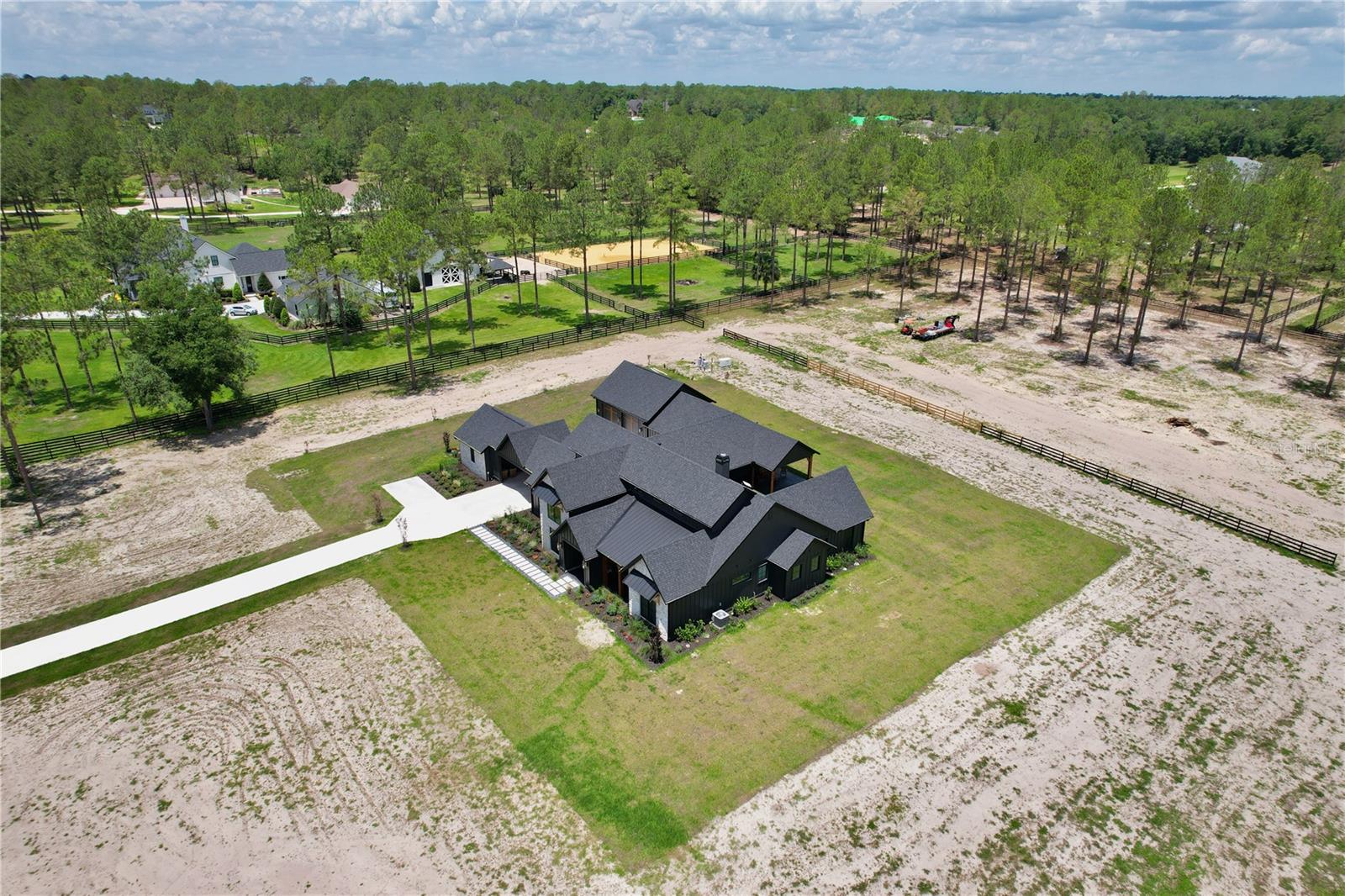 LAKEWOOD RANCHES SUB - Residential