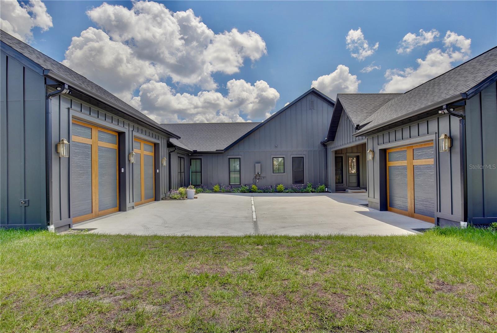 LAKEWOOD RANCHES SUB - Residential