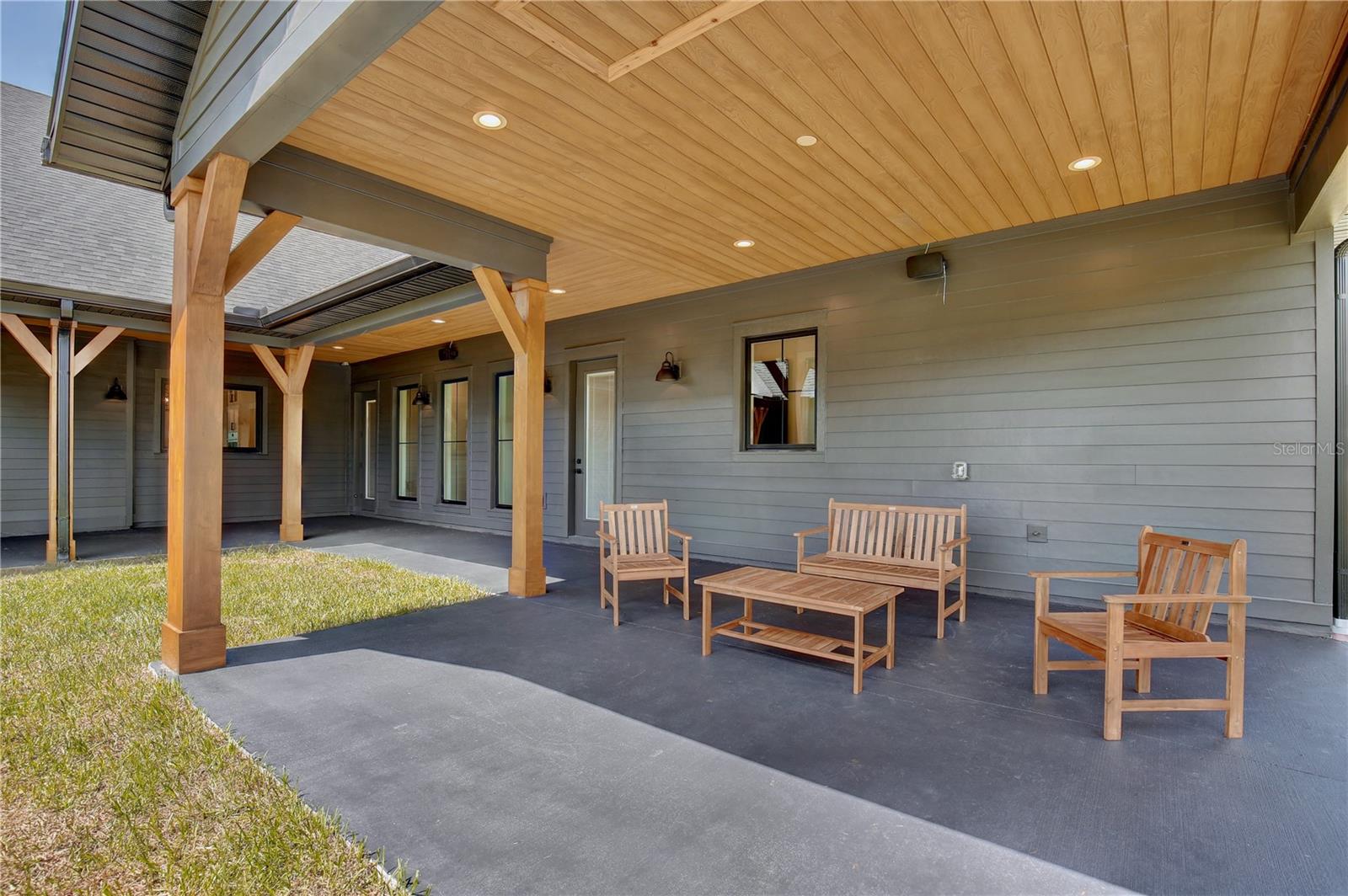 LAKEWOOD RANCHES SUB - Residential