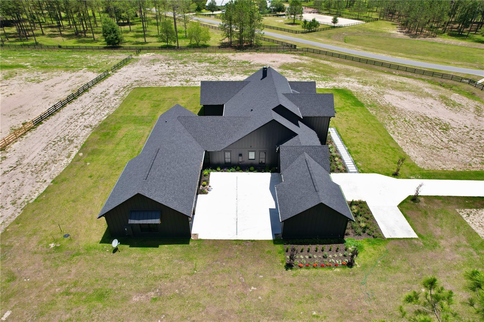 LAKEWOOD RANCHES SUB - Residential