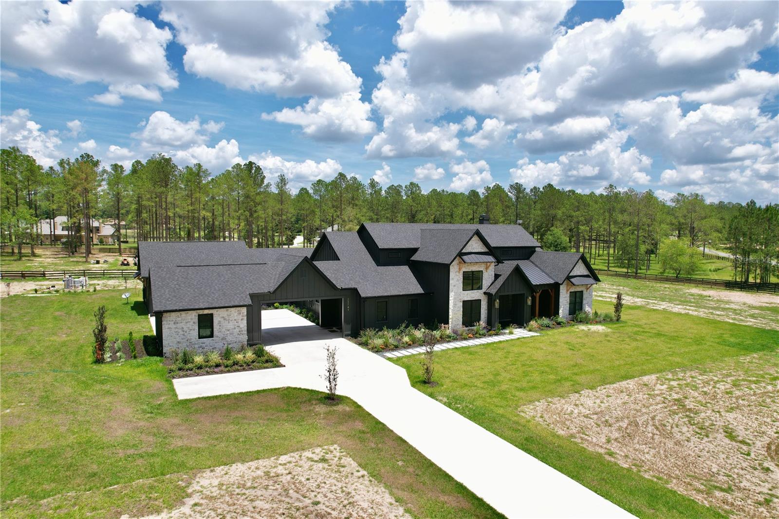 LAKEWOOD RANCHES SUB - Residential