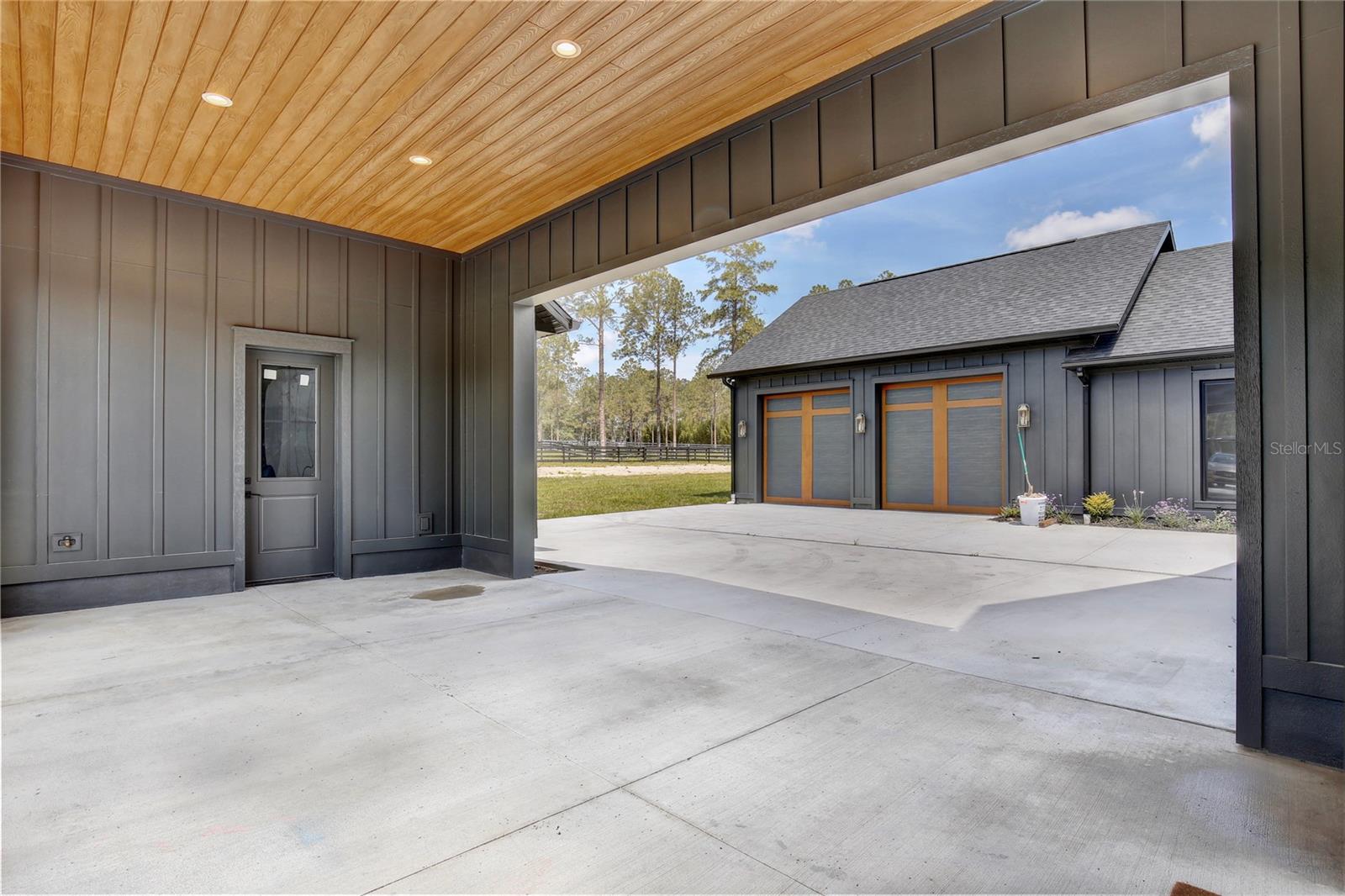 LAKEWOOD RANCHES SUB - Residential