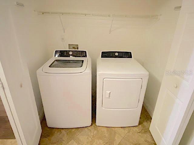 OXFORD SQUARE CONDO - Residential