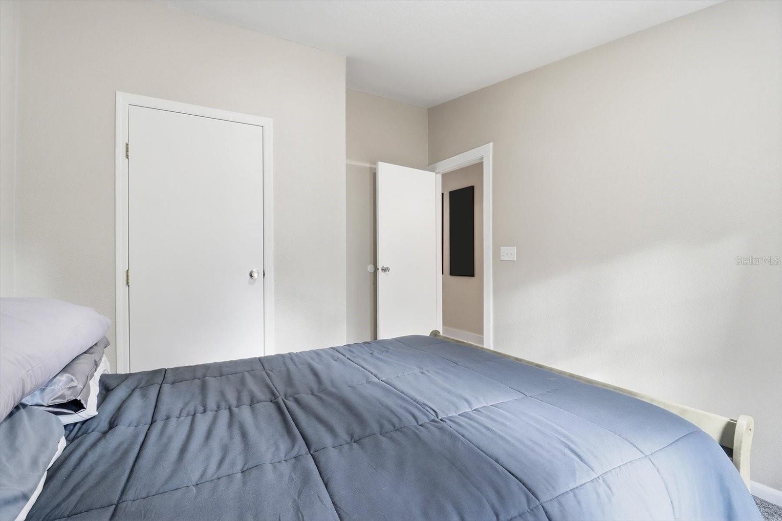 HOLIDAY HEIGHTS - Residential