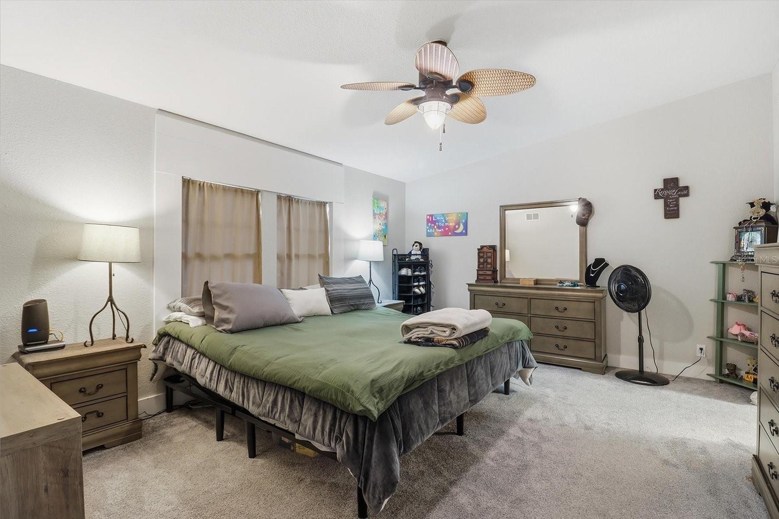 HOLIDAY HEIGHTS - Residential