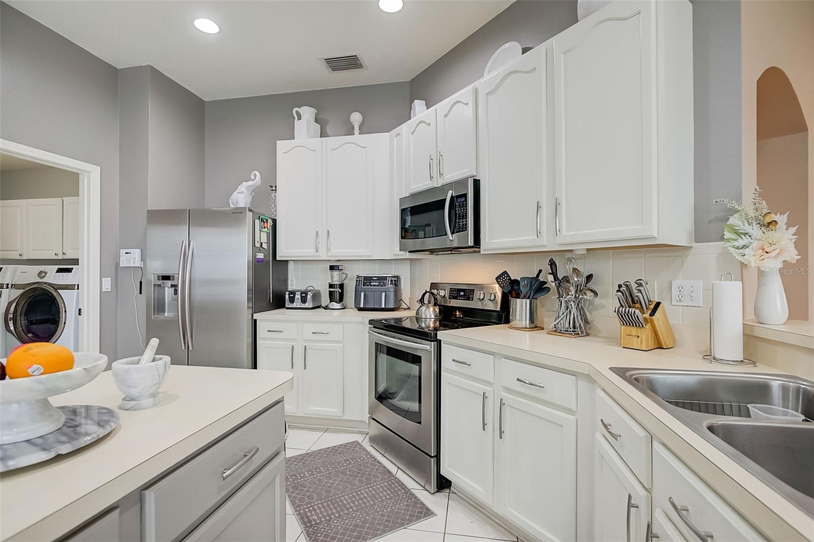 LEXINGTON OAKS VILLAGE 30 - Residential