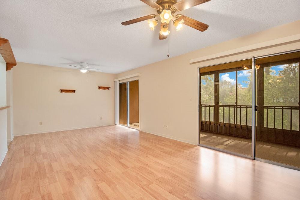 190 HICKORY WOODS COURT 12B