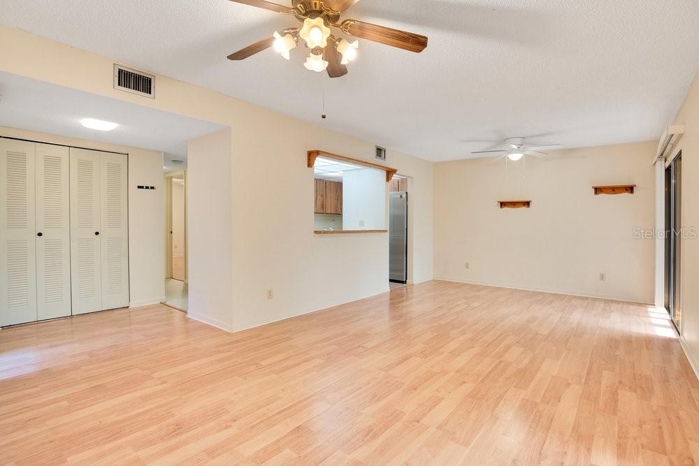 190 HICKORY WOODS COURT 12B