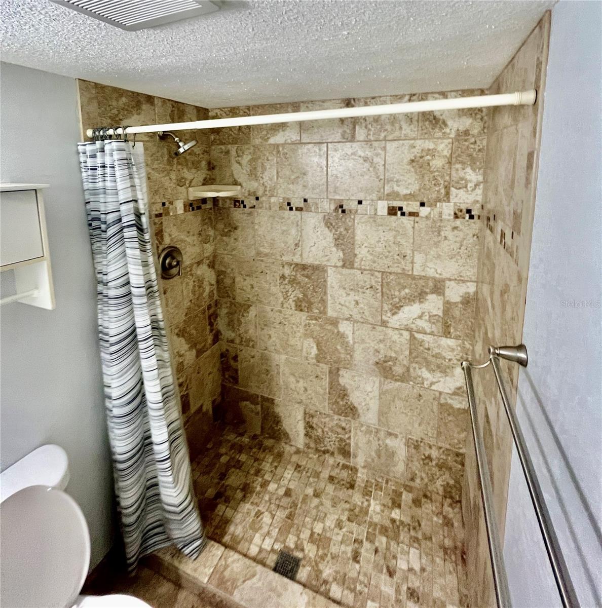 SILVER SANDS SEC C - Residential Lease
