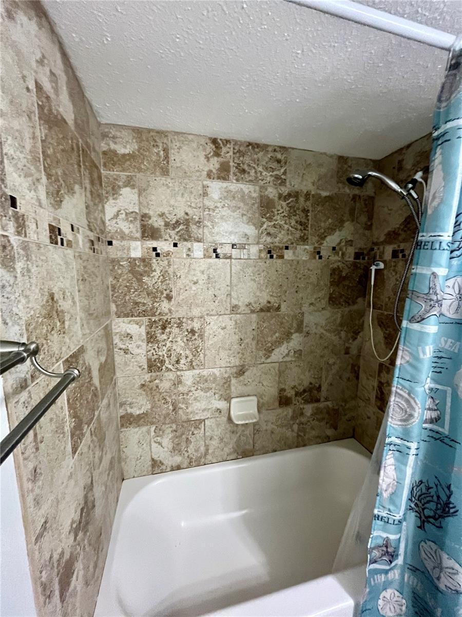 SILVER SANDS SEC C - Residential Lease