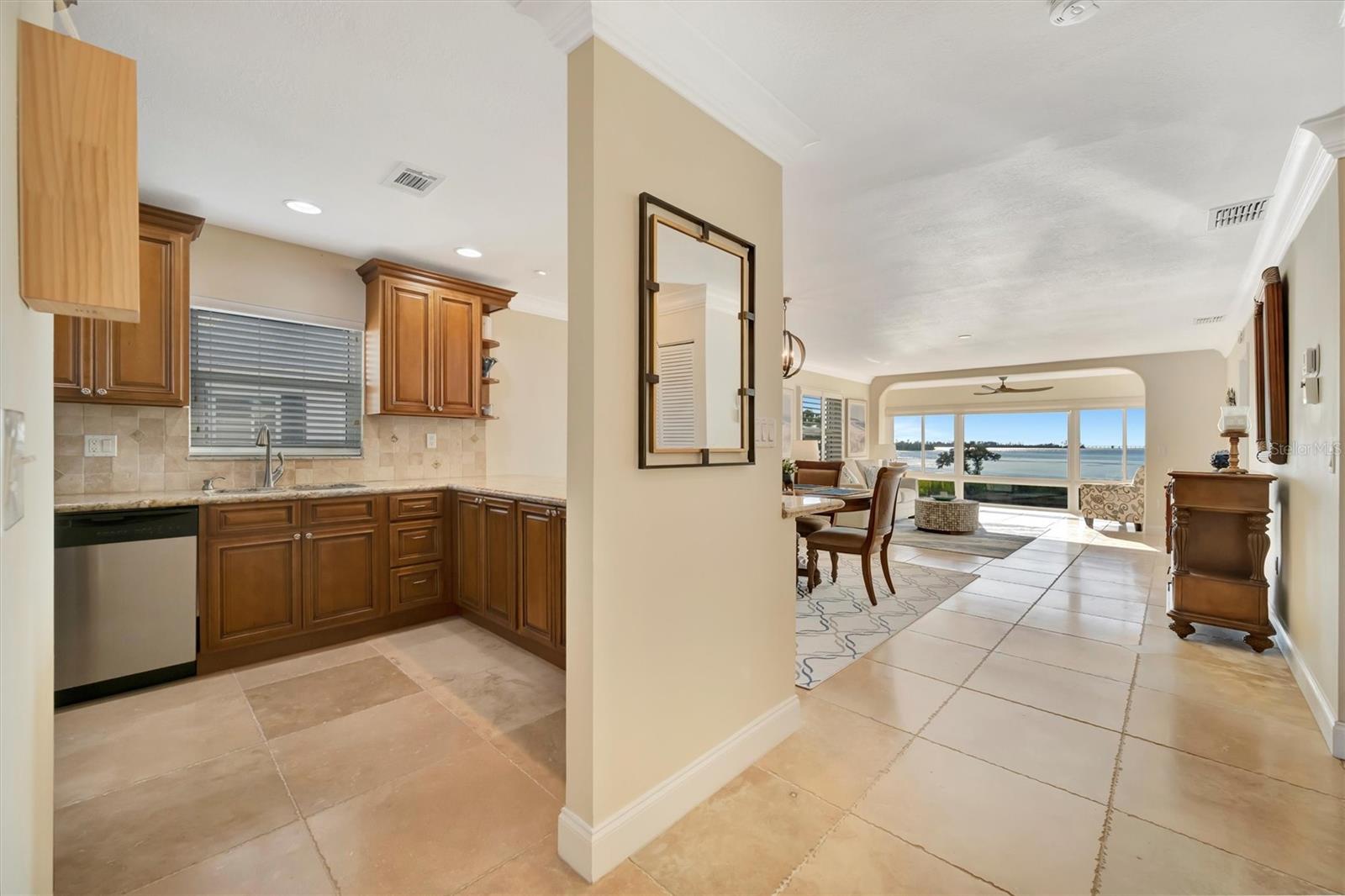 MOUNT VERNON CONDOMINIUM - Residential