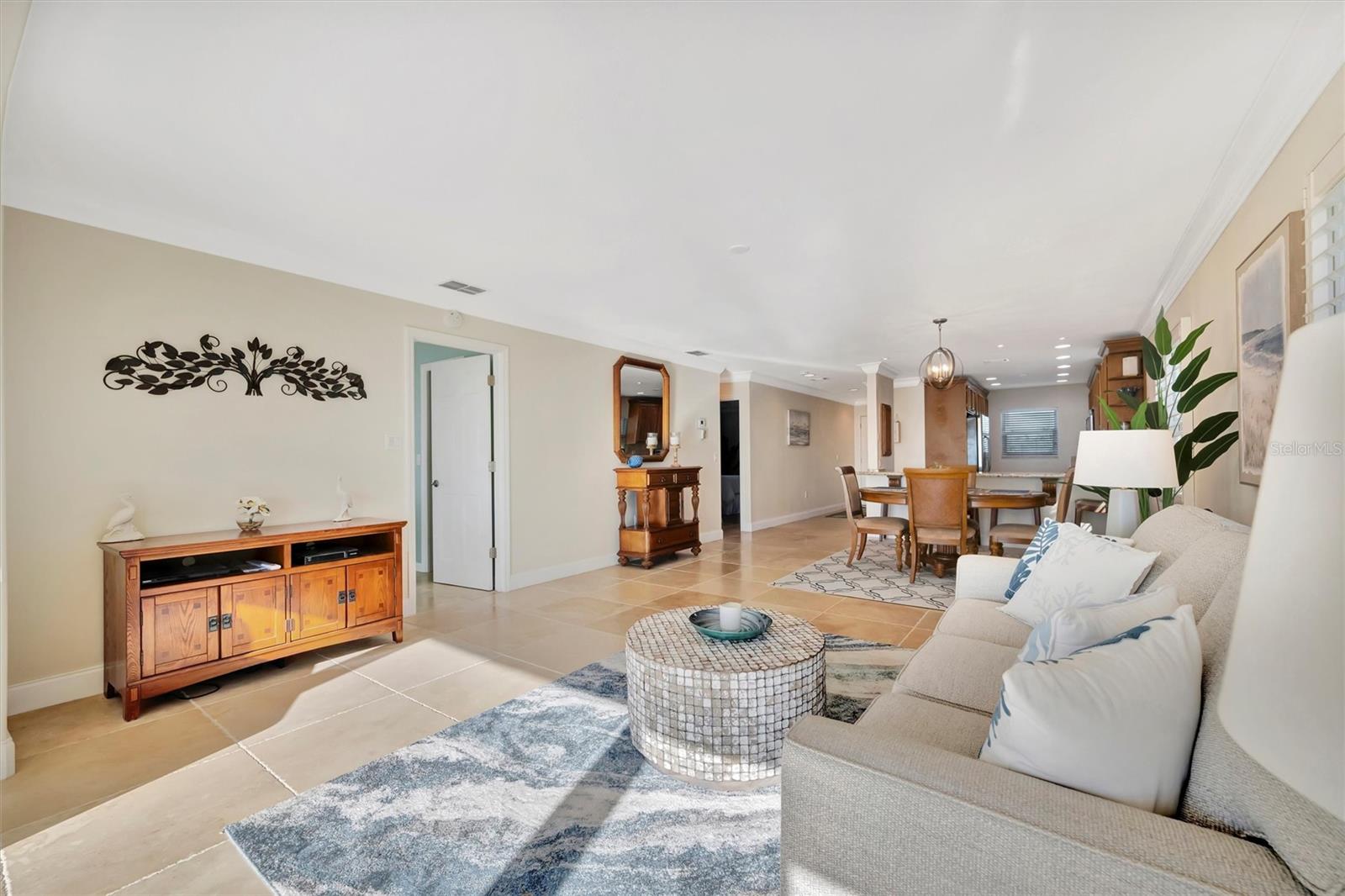 MOUNT VERNON CONDOMINIUM - Residential