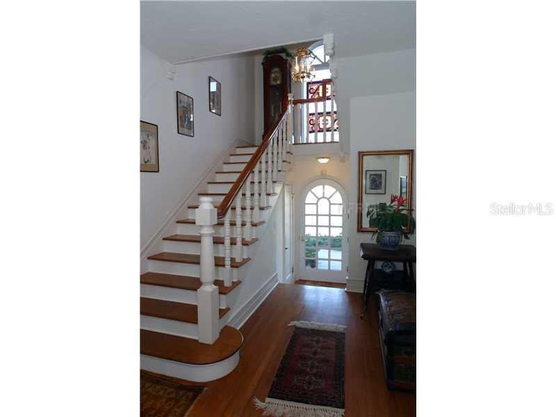 SNELL ISLE BRIGHTWATERS SEC 1 REPLAT - Residential