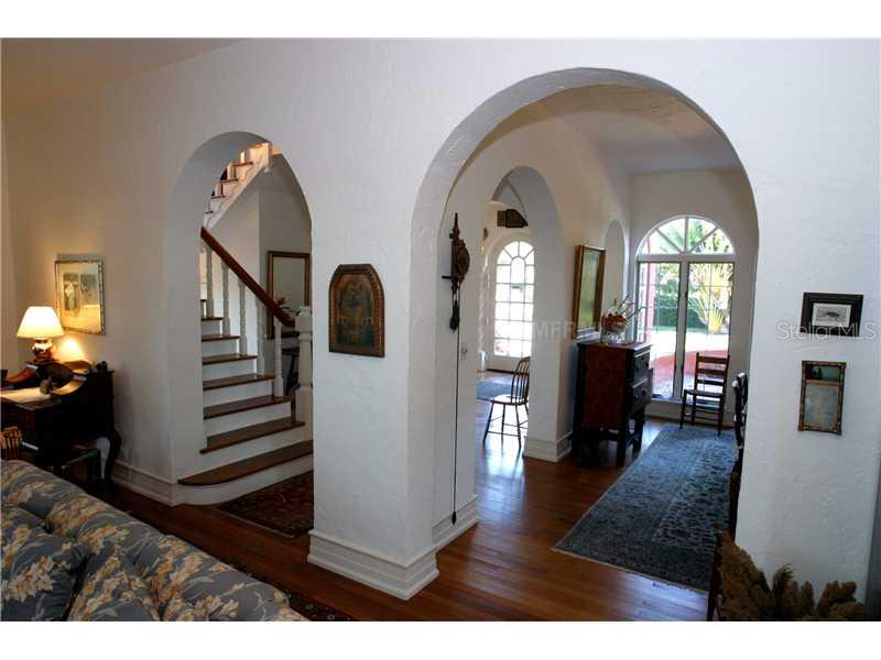 SNELL ISLE BRIGHTWATERS SEC 1 REPLAT - Residential