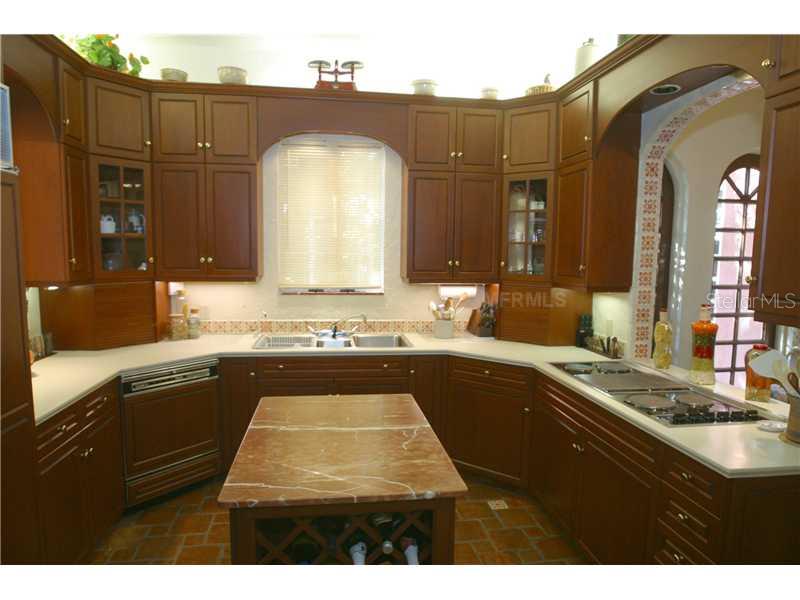 SNELL ISLE BRIGHTWATERS SEC 1 REPLAT - Residential