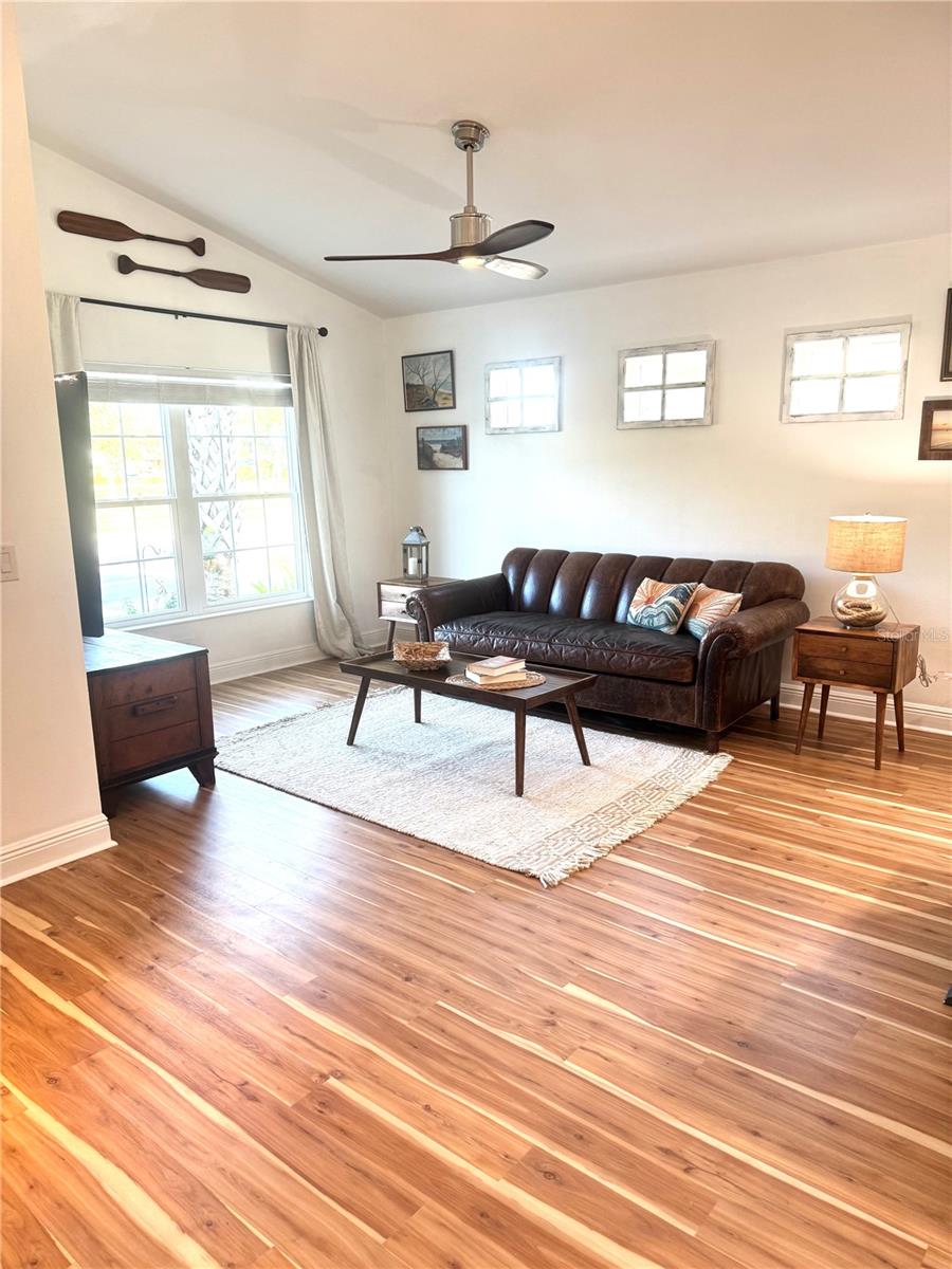 3828 SHIMMERING OAKS DRIVE