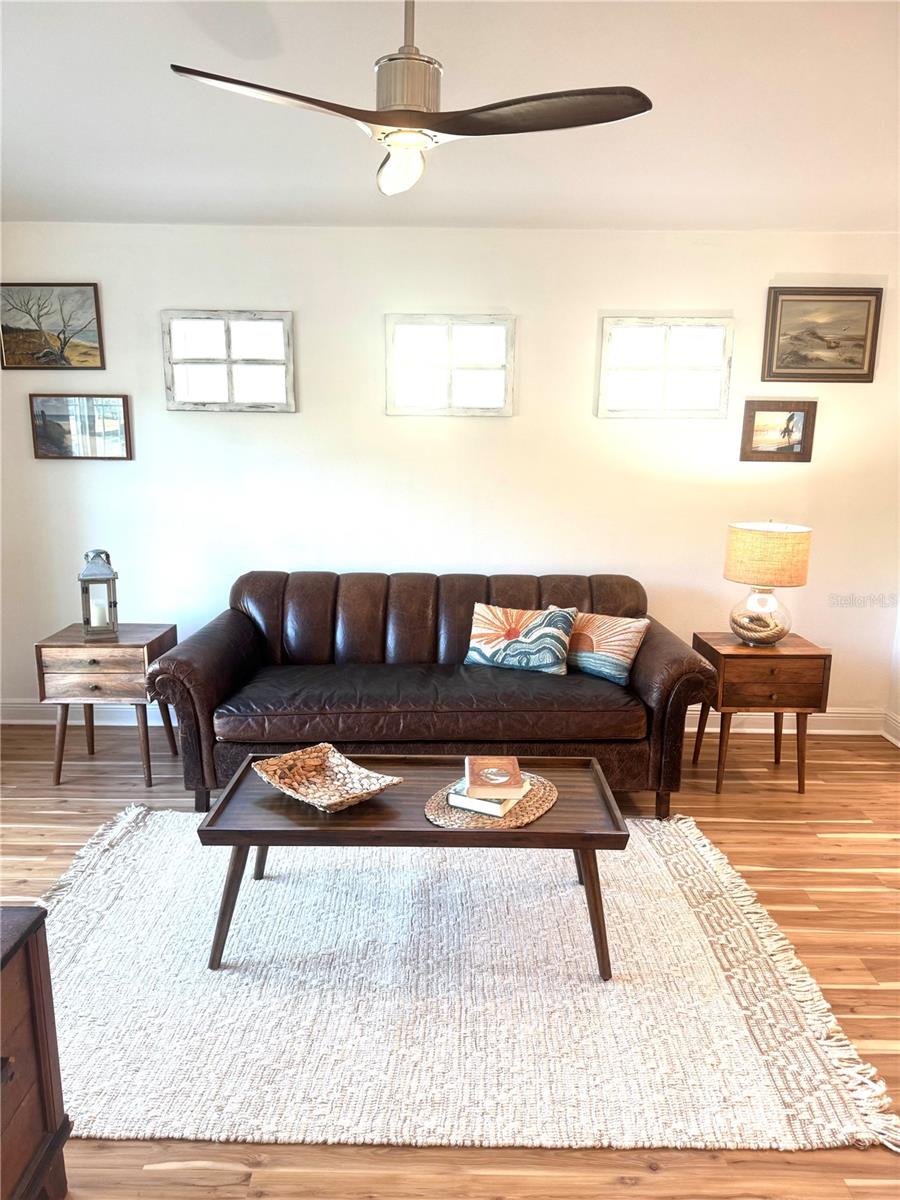 3828 SHIMMERING OAKS DRIVE