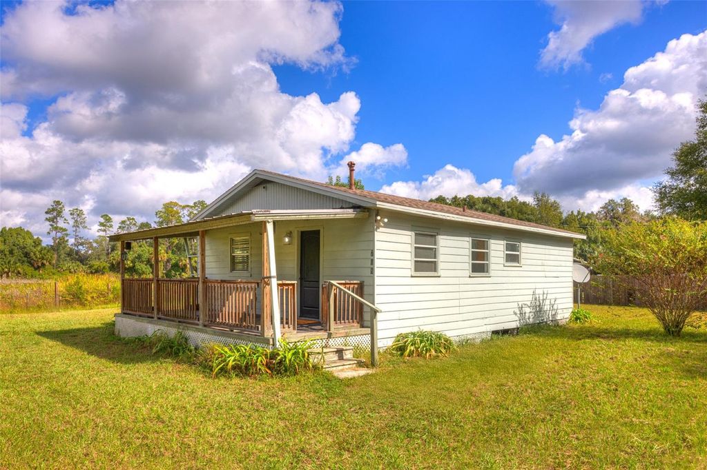 Photo of 708 Lake Shore Drive, Pierson, FL 32180 (MLS # V4945473)