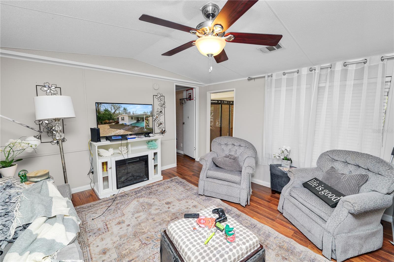 BRENTWOOD LANE - Residential