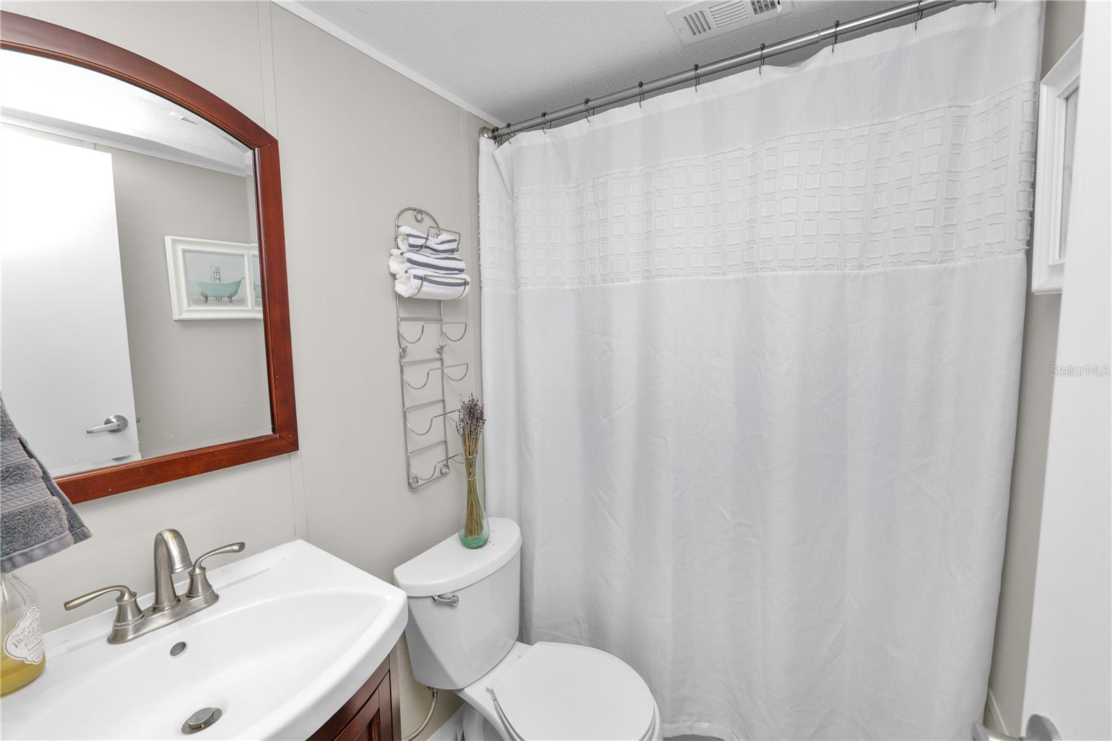 BRENTWOOD LANE - Residential