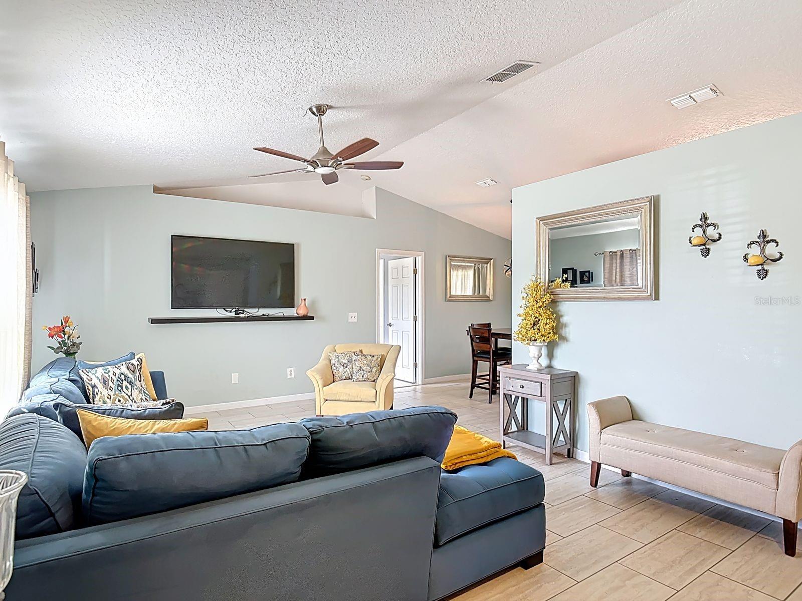 DELTONA LAKES UNIT 03 - Residential