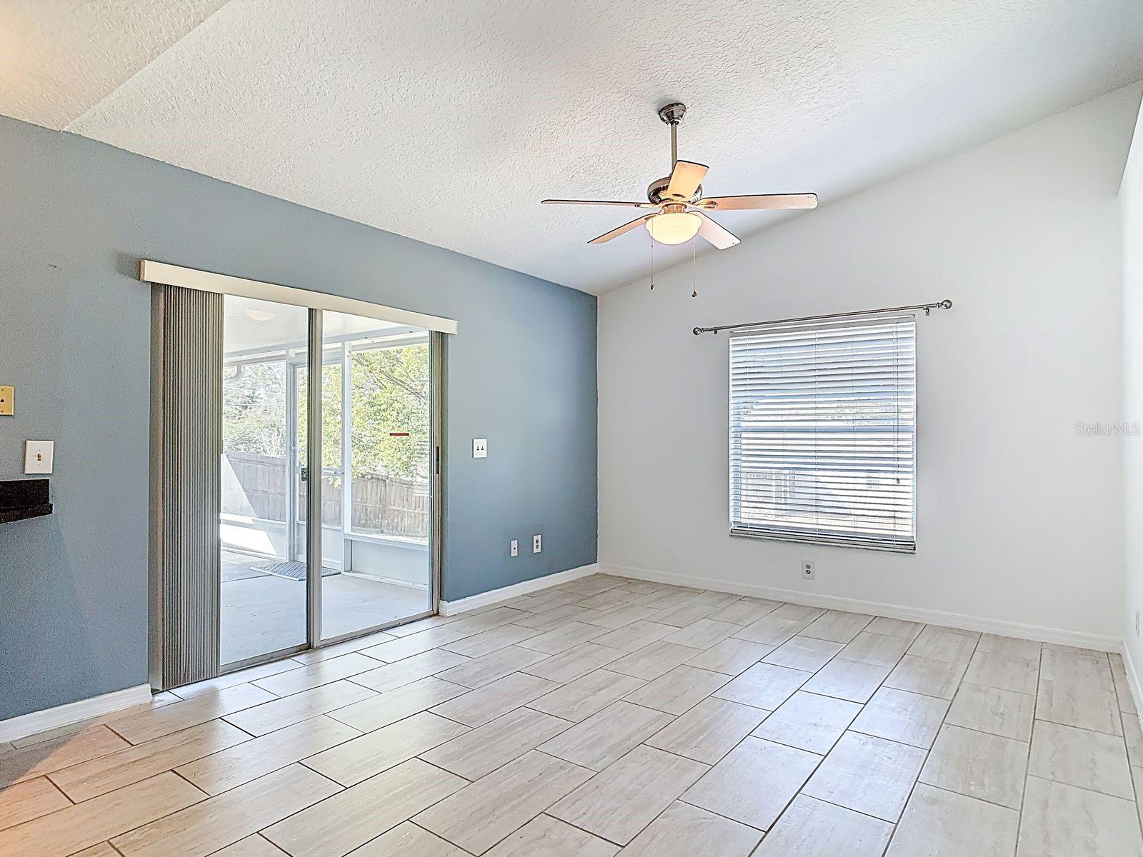 DELTONA LAKES UNIT 03 - Residential