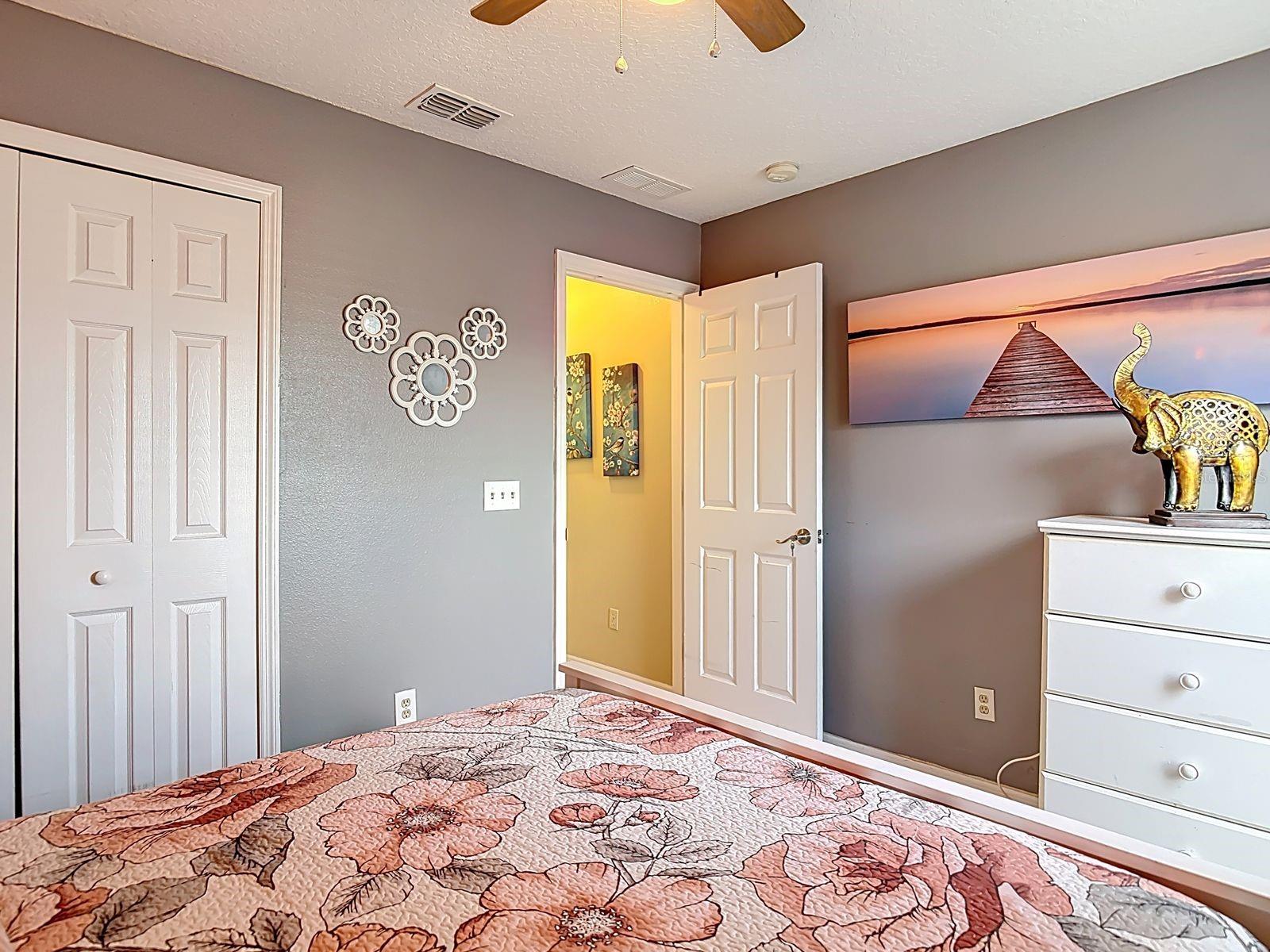 DELTONA LAKES UNIT 03 - Residential