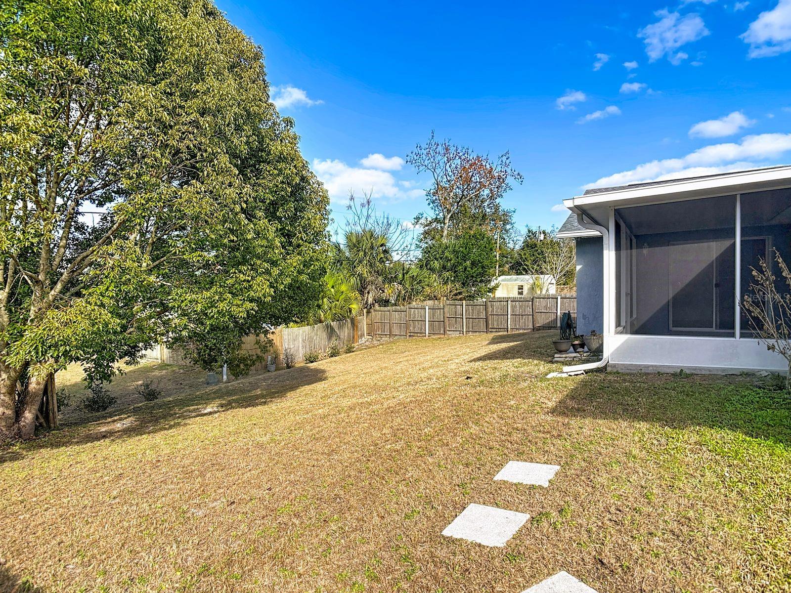 DELTONA LAKES UNIT 03 - Residential