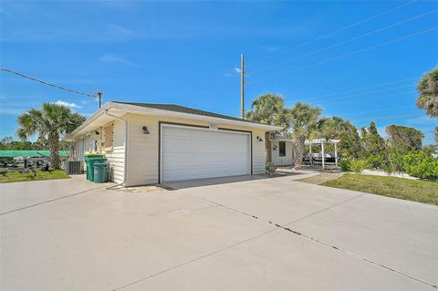 Photo of 801 E 5th Street, Englewood, FL 34223 (MLS # A4650000)