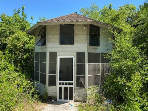 Tiny photo for 2424 NE 170th Street, Citra, FL 32113 (MLS # OM723731)