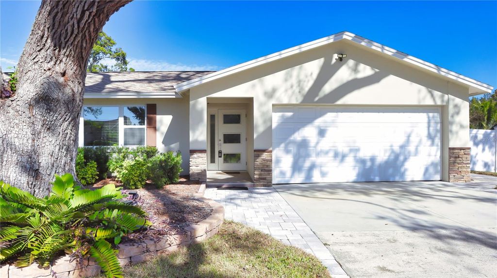 Photo of 12911 91st Avenue, Seminole, FL 33776 (MLS # TB8452316)