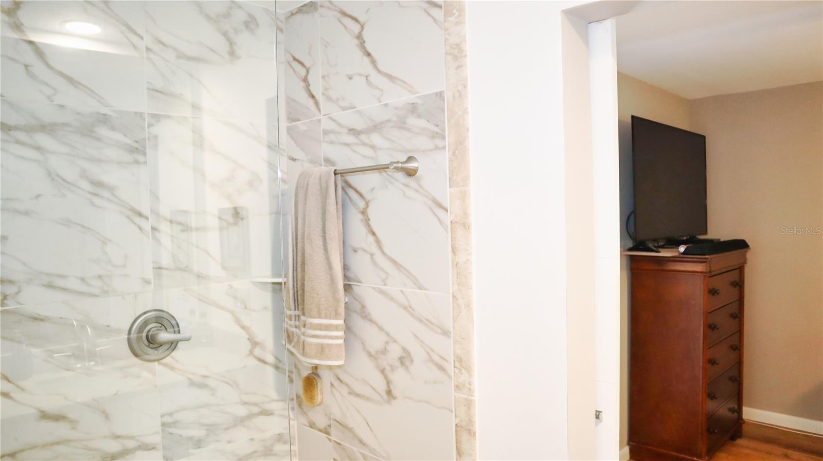 OAKHURST ACRES 5TH ADD - Residential