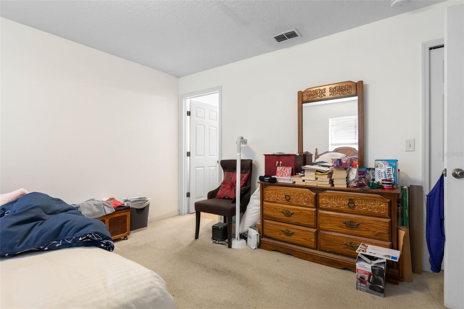 04 FAIRWAYS - Residential Income