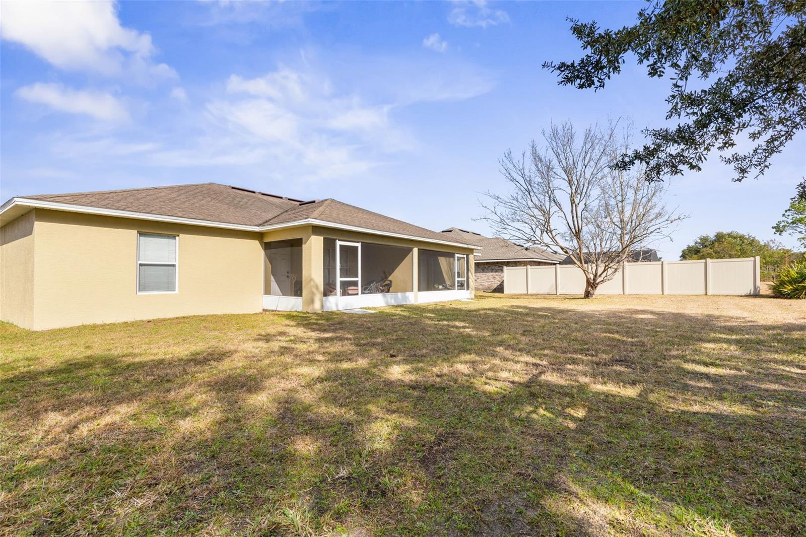 04 FAIRWAYS - Residential Income