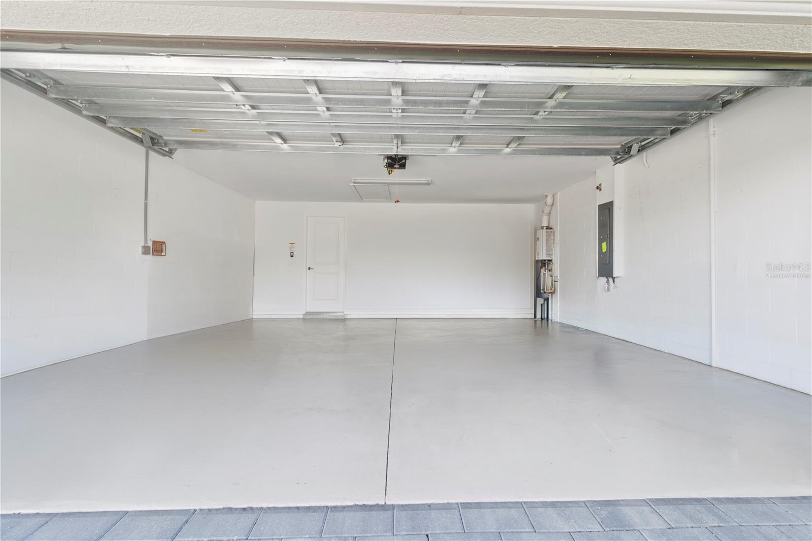 LORRAINE LAKES PH I - Residential