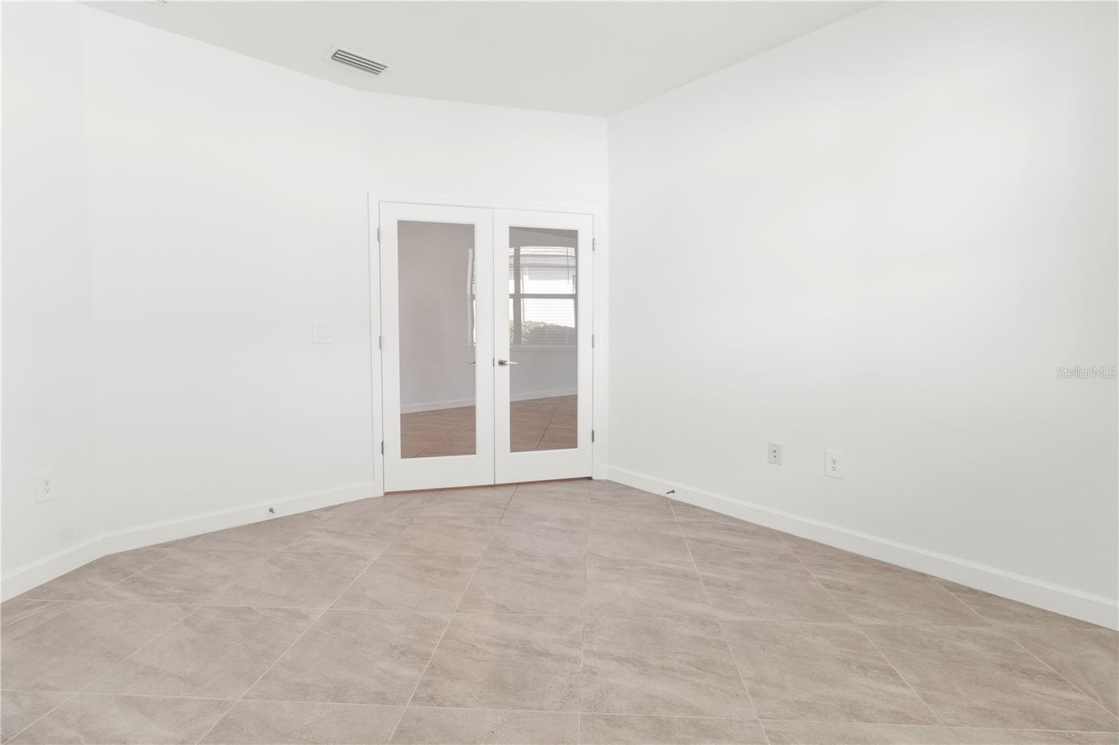 LORRAINE LAKES PH I - Residential