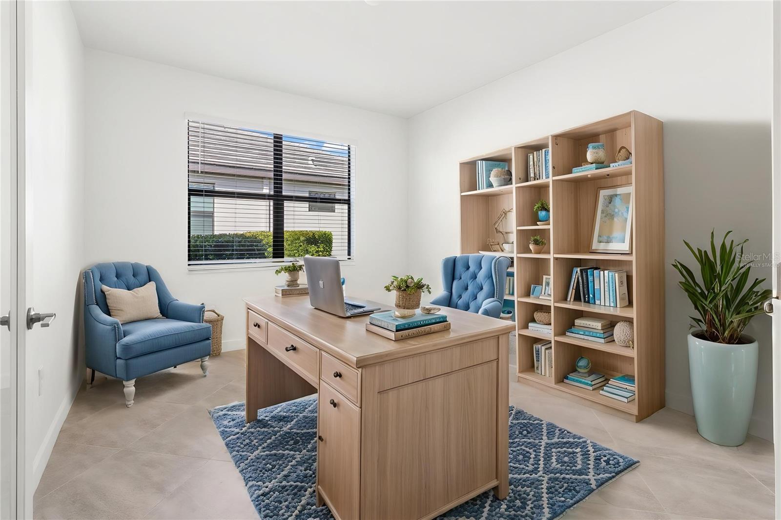 LORRAINE LAKES PH I - Residential