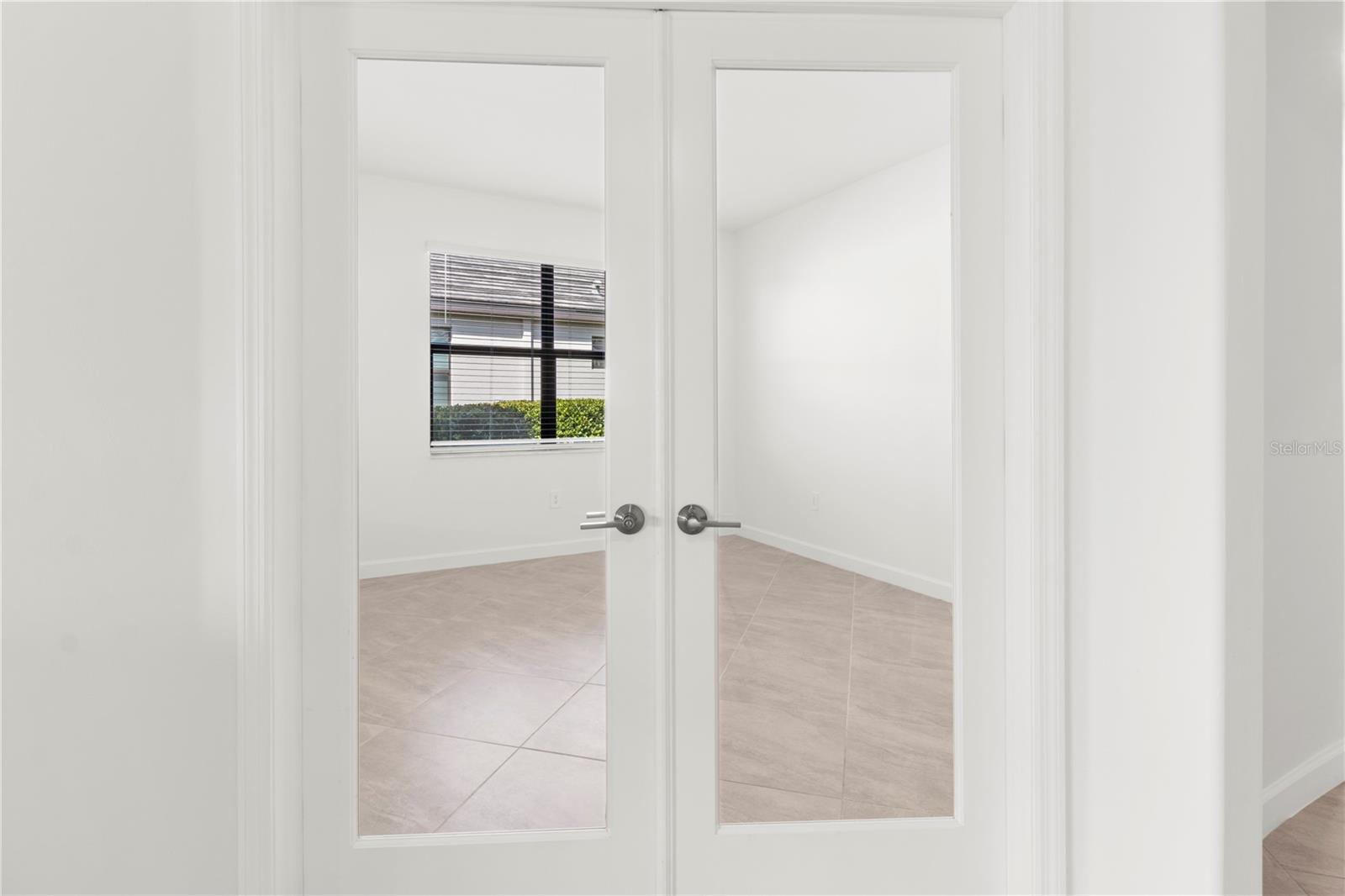 LORRAINE LAKES PH I - Residential